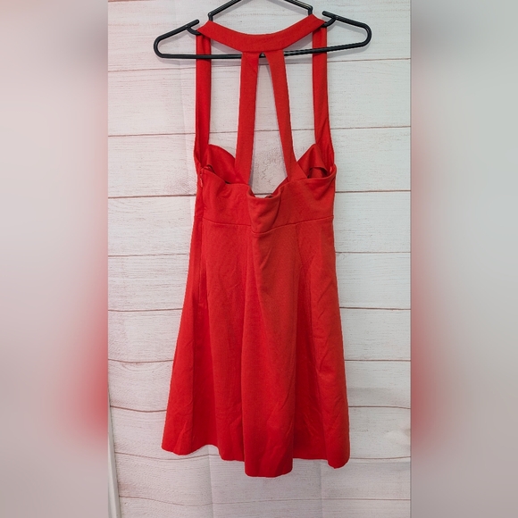 Nwt Urban Outfitters Chic Backless Red Dress Size LARGE - Picture 6 of 11